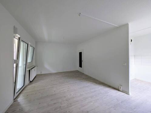 Wohnzimmer - 1 Zimmer Etagenwohnung zur Miete in Chemnitz