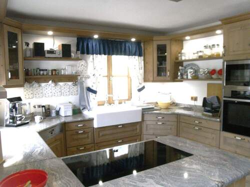 Küche-EG - 6 Zimmer Einfamilienhaus in Altfraunhofen