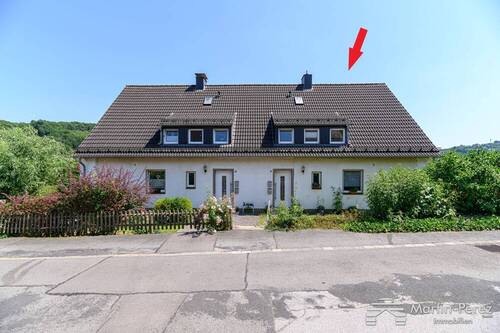 Ansicht - Gepflegte Doppelhaushälfte - Keller - Garten - Garage -