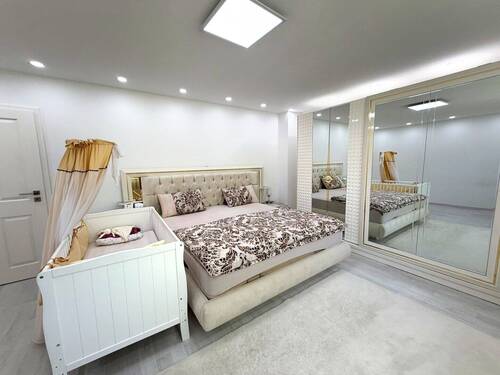 Elternschlafzimmer (OG - 