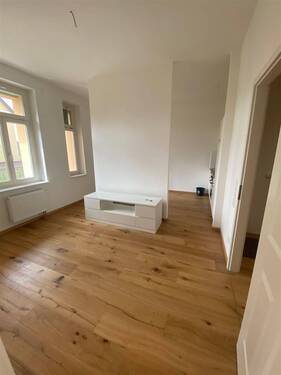 Gesamtansicht WZ - Wurzen* Am Stadtpark* helle 2 Zimmer-Wohnung mit Balkon* Zweitbezug* Parkett* EBK*