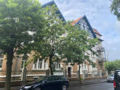 Hausansicht - 2 Zimmer Etagenwohnung zur Miete in Wurzen