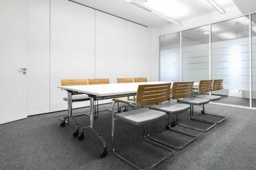 Regus_NymphenburgerHofe_2753_München_Germany_Small - 
