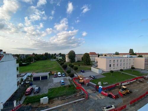 weitläufiger Blick aus Küchenfenster - 