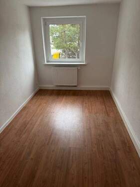 image001.jpg - Geräumige 3,5-Zimmer-Wohnung mit Moderne in Lindenau