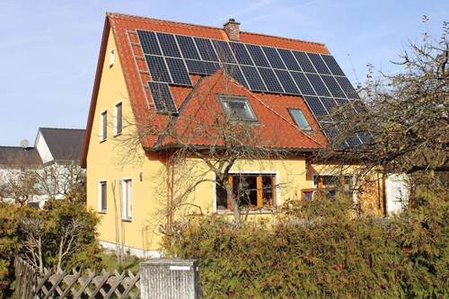 Ihr neues Haus - !! ERLANGEN - großzügiges freistehendes Einfamilienhaus in guter Lage !!