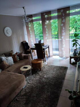 Wohnzimmer - 2 Zimmer Etagenwohnung zum Kaufen in München