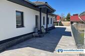 Traufseite mit Hauseingang - 