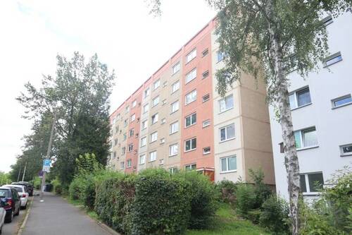 Ansicht - Hübsche 3-Raum-Wohnung mit Einbauküche !