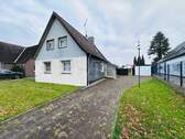 Aussenbild Straßenseite - 3 Zimmer Einfamilienhaus zum Kaufen in Celle