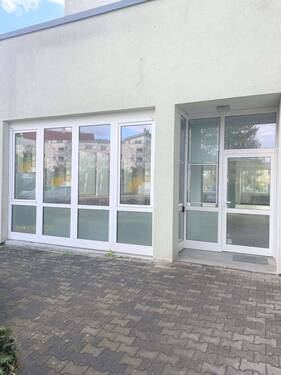 Eingang II - 7 Zimmer Etagenwohnung in Wasseralfingen