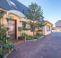 Tolle Immobilie in super Lage! Mieteinnahmen generieren und selber wohnen! - Stade