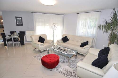 wohnen - Etagenwohnung mit 147,00 m&sup2; in Forbach zum Kaufen