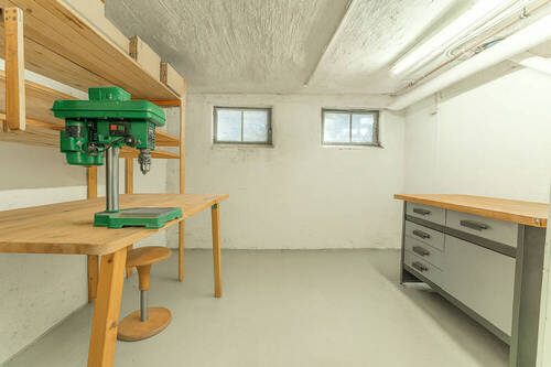 Keller Werkstatt Stageing - 