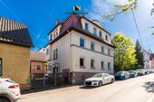 Außenansicht - Sorglos in den Altbau: Top-modernisierte 3-Zimmer-Wohnung in zentraler Lage