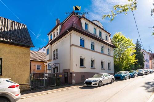 Außenansicht - Sorglos in den Altbau: Top-modernisierte 3-Zimmer-Wohnung in zentraler Lage