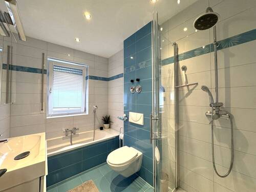 Badezimmer - Etagenwohnung mit 78,30 m² in Lahr/Schwarzwald zum Kaufen