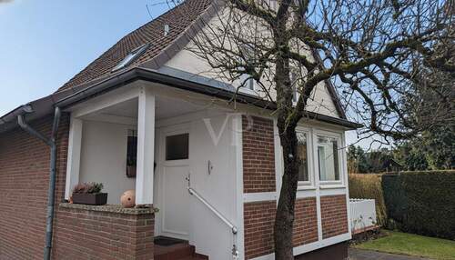 Ansicht Hinten-Seiten - 6 Zimmer Einfamilienhaus in Celle / Vorwerk