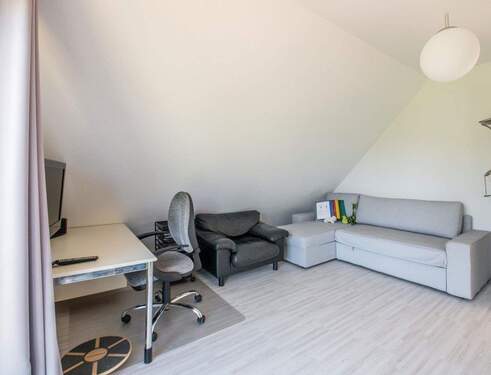 Kind 1, südlich, Ansicht 2 - 