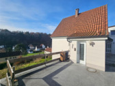 Ansicht - Kleines Haus zum Sanieren auf schönem Grundstück mit Weitblick