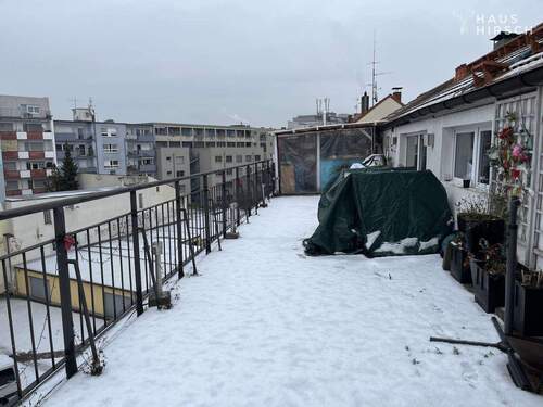 Dachterasse mit Bar - 4 Zimmer Etagenwohnung zum Kaufen in Nürnberg