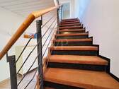 Treppe ins Obergeschoss - 