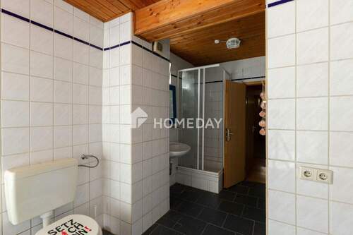 1. OG Badezimmer 3 - 