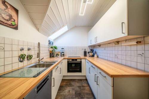 Küche - 4 Zimmer Etagenwohnung zum Kaufen in Altenstadt