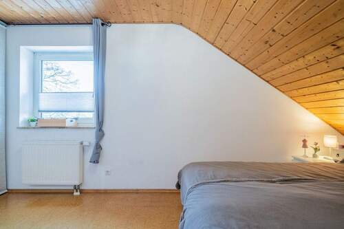 Schlafzimmer - Etagenwohnung mit 90,60 m&sup2; in Altenstadt zum Kaufen