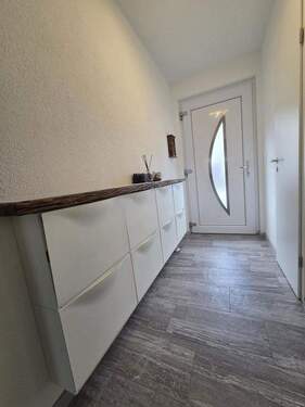 Eingangsbereich Diele - 5 Zimmer Reihenmittelhaus zum Kaufen in Laudenbach
