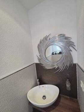 Gäste WC - Reihenmittelhaus mit 141,00 m&sup2; in Laudenbach zum Kaufen