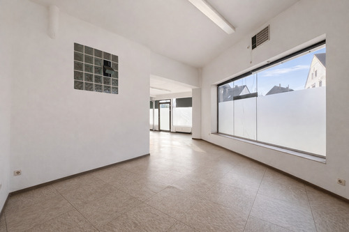 Seitliche Fläche - Gewerbeobjekt (Büro, Produktion, Verkauf) in Hagen zur Miete