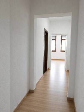 Flur - 4 Zimmer Etagenwohnung in Crimmitschau