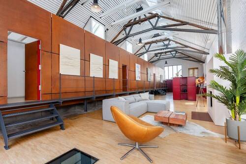 Wohnbereich mit Zugang Schlaftrakt - 