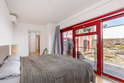 Schlafzimmer 1 mit Blick zum Atrium - 