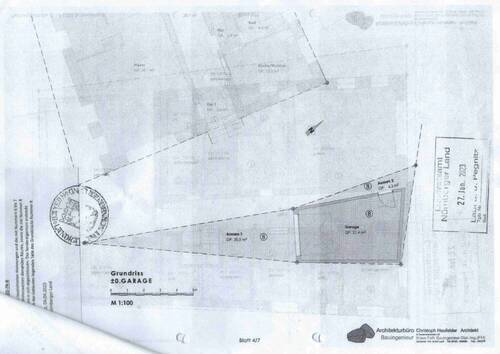 Garage und Stellplatz - 