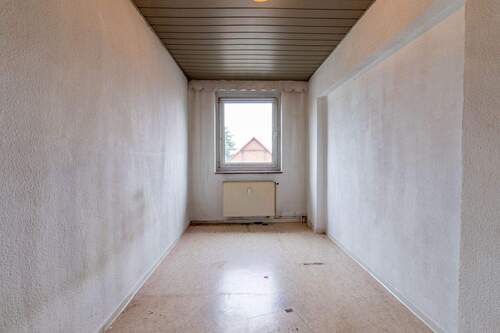 Arbeitszimmer - 5 Zimmer Mehrfamilienhaus, Wohnhaus in Salzwedel