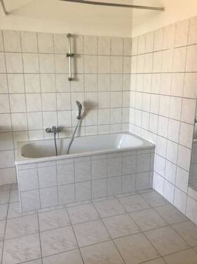 Bild 3 - 3 Zimmer Etagenwohnung in Salzatal