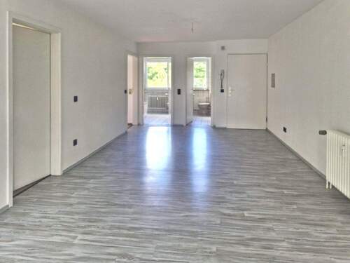 schöne große Wohndiele - 3 Zimmer Etagenwohnung in Kassel