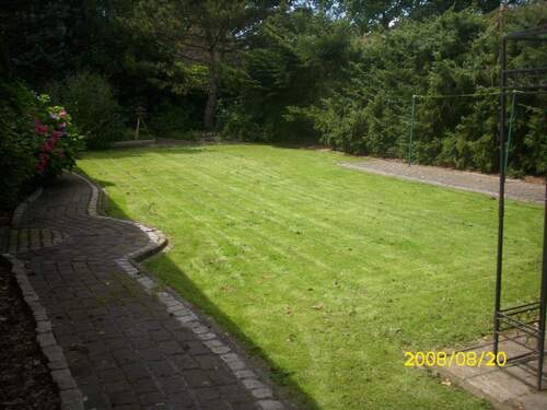 Spielrasen mit Sichtschutz - Mehrfamilienhaus, Wohnhaus mit 196,00 m&sup2; in Frelsdorf zum Kaufen