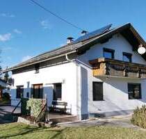 Großzügiges Einfamilienhaus mit 2 Bädern und 2 Küchen; Anfragen bitte nur per email! - Schlehdorf