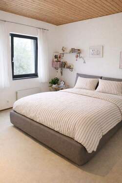 Schlafzimmer 1. OG - 