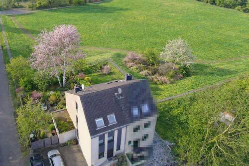 Lage - 6 Zimmer Doppelhaushälfte in Köln