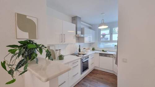 Großzügige EBK - Reihenmittelhaus mit 113,00 m&sup2; in Leinfelden-Echterdingen zur Miete