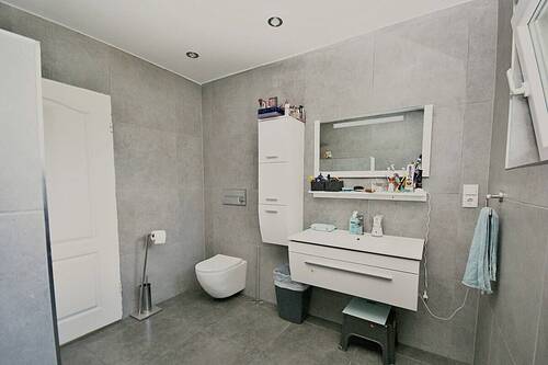 683 Bad - 