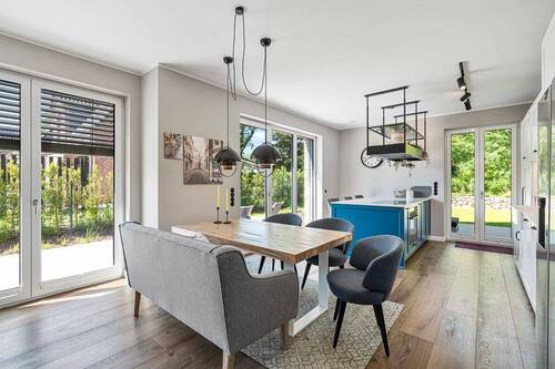 Lichtdurchflutetes Wohn-Esszimmer - 