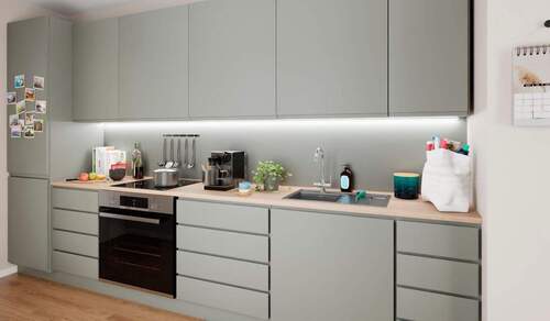 Offene Küche mit viel Platz für gemeinsame Kochmomente - 2 Zimmer Etagenwohnung in Berlin