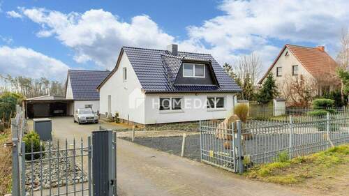 Außenansicht 1 - Großes Wohnensemble mit vermietetem Hinterhaus und eigenständigem Poolhaus