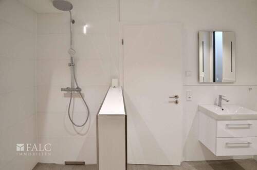 En-suite-Duschbad UG - 