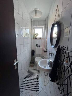 Gäste-WC ähnlich - 